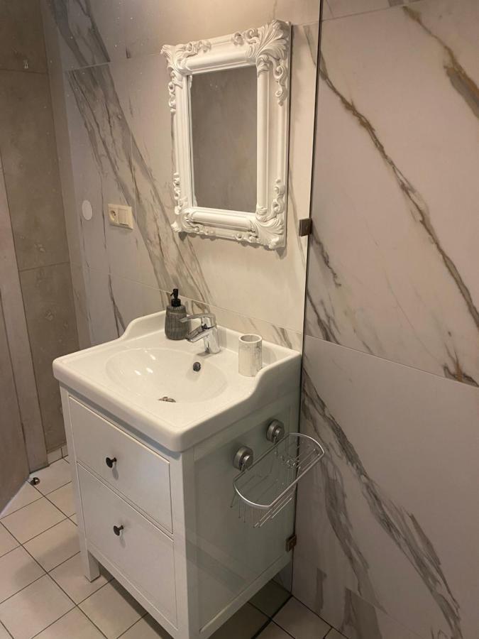 Empero Apartments Bardejov 1 ภายนอก รูปภาพ