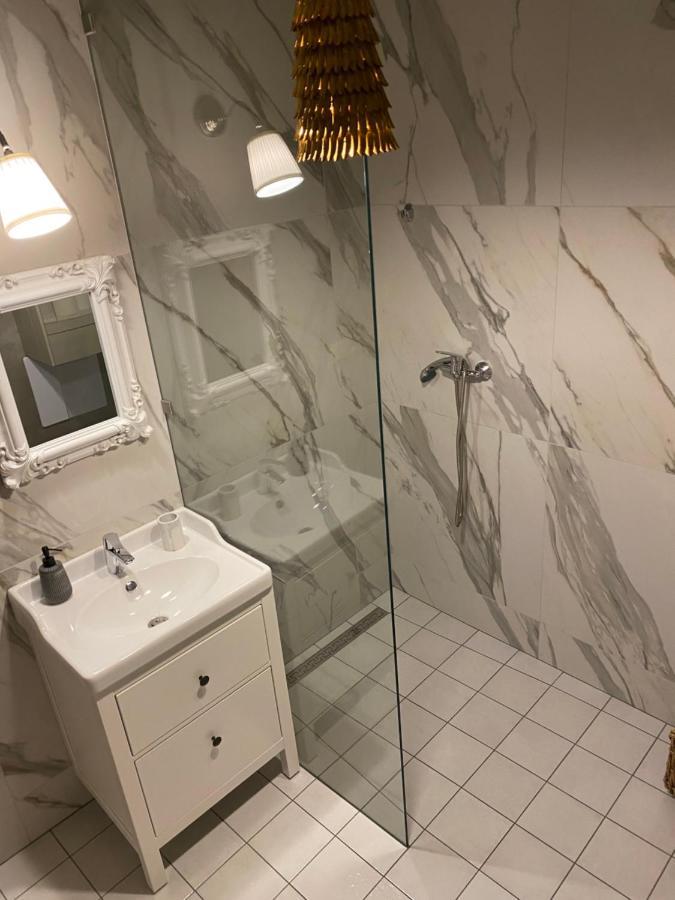 Empero Apartments Bardejov 1 ภายนอก รูปภาพ